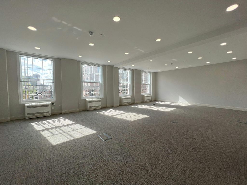 Property photo 3 of 10 16 Hanover Square 3rd Floor 3 Edited.Jpeg