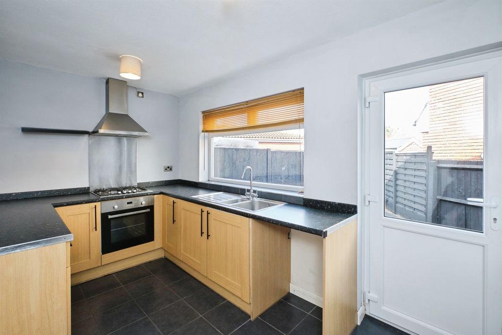 Property photo 3 of 20