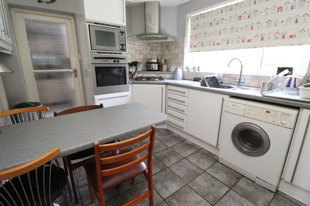 Property photo 3 of 20 Img_7359