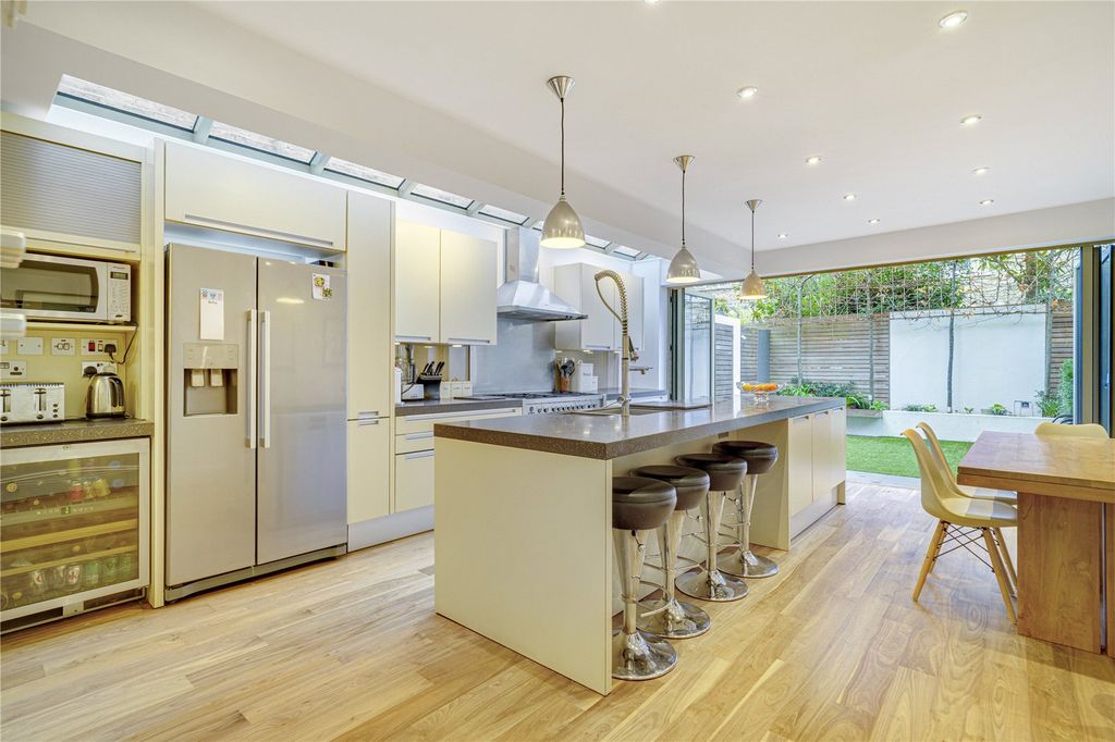 Property photo 3 of 17 Picture No. 09