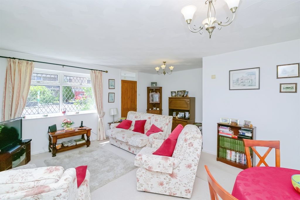 Property photo 3 of 15