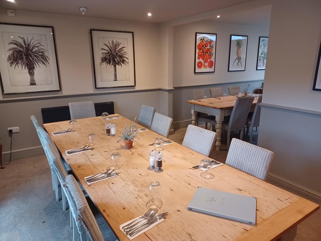 Property photo 2 of 14 Photo 3