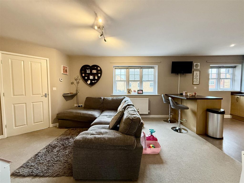 Property photo 3 of 15 3