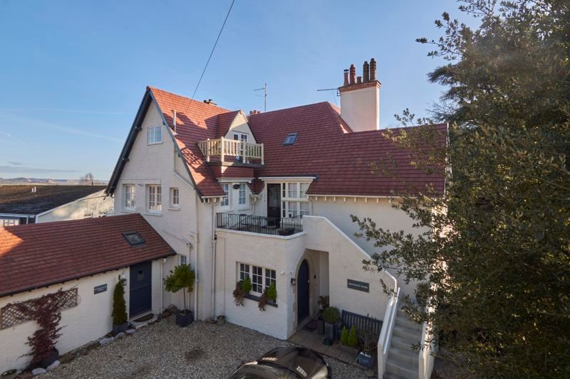 Property photo 1 of 13 Front