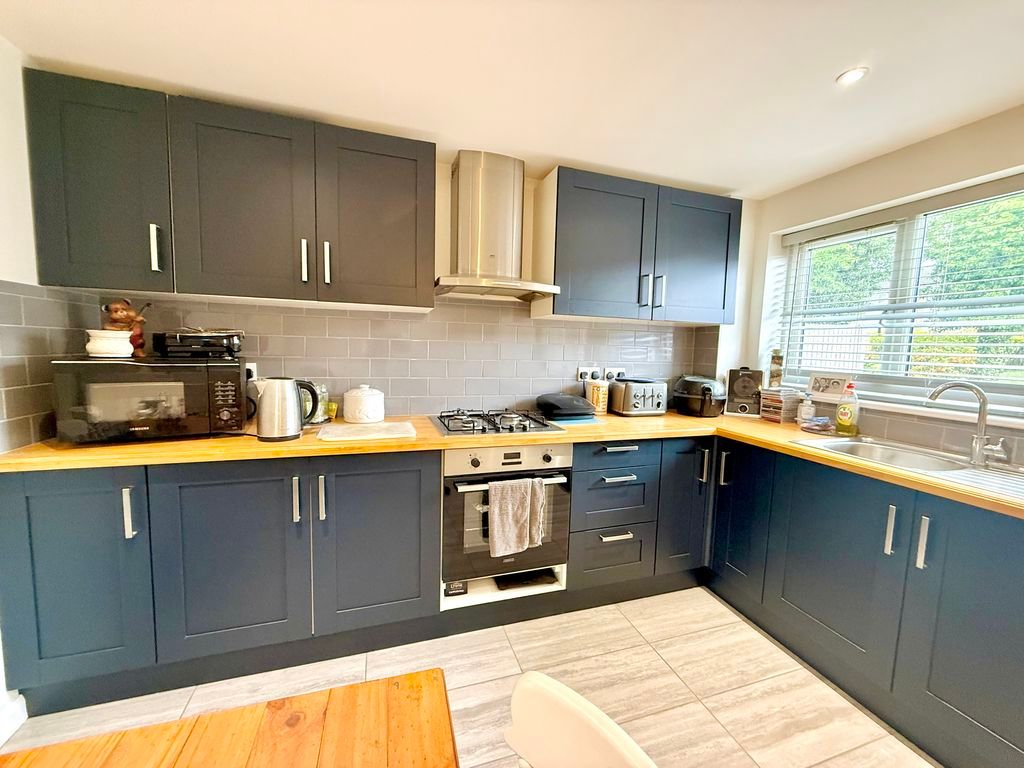 Property photo 2 of 16 Kitchen/Diner