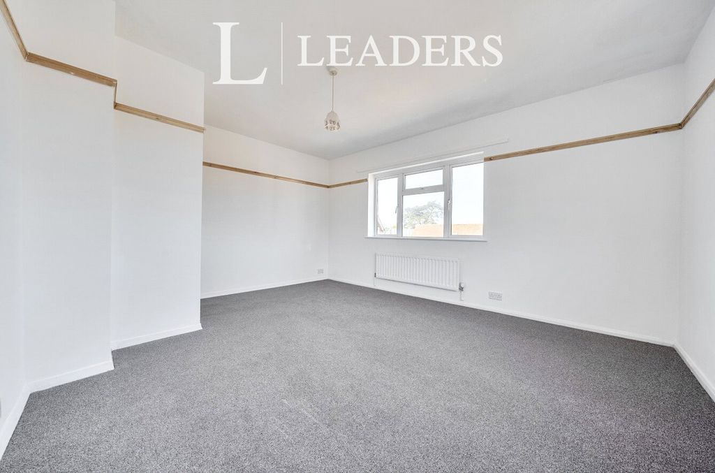 Property photo 3 of 18 Picture No. 02
