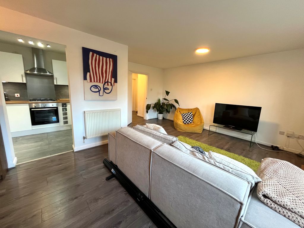 Property photo 2 of 8 View