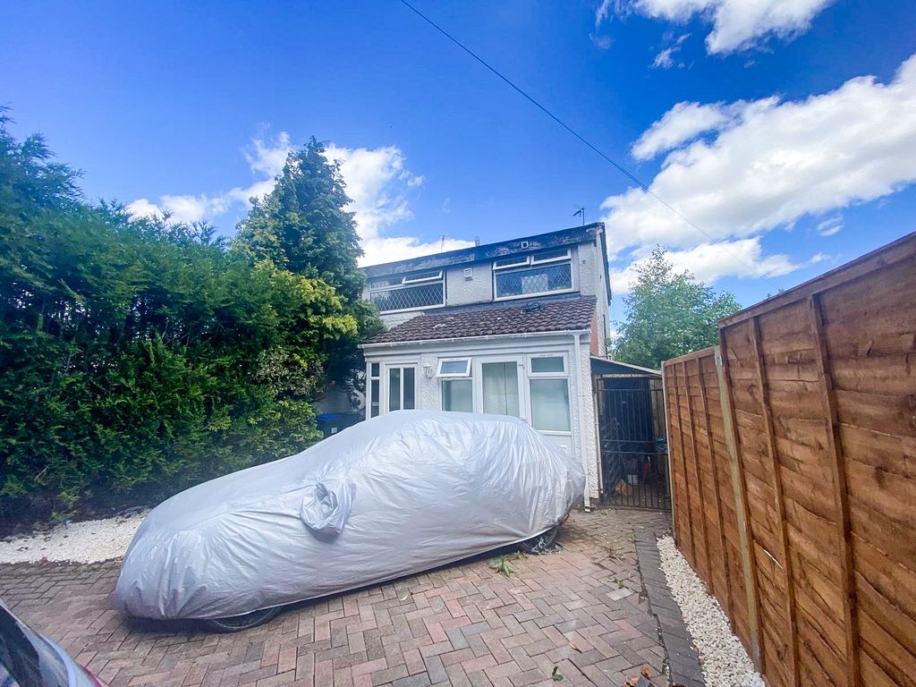 Property photo 2 of 14