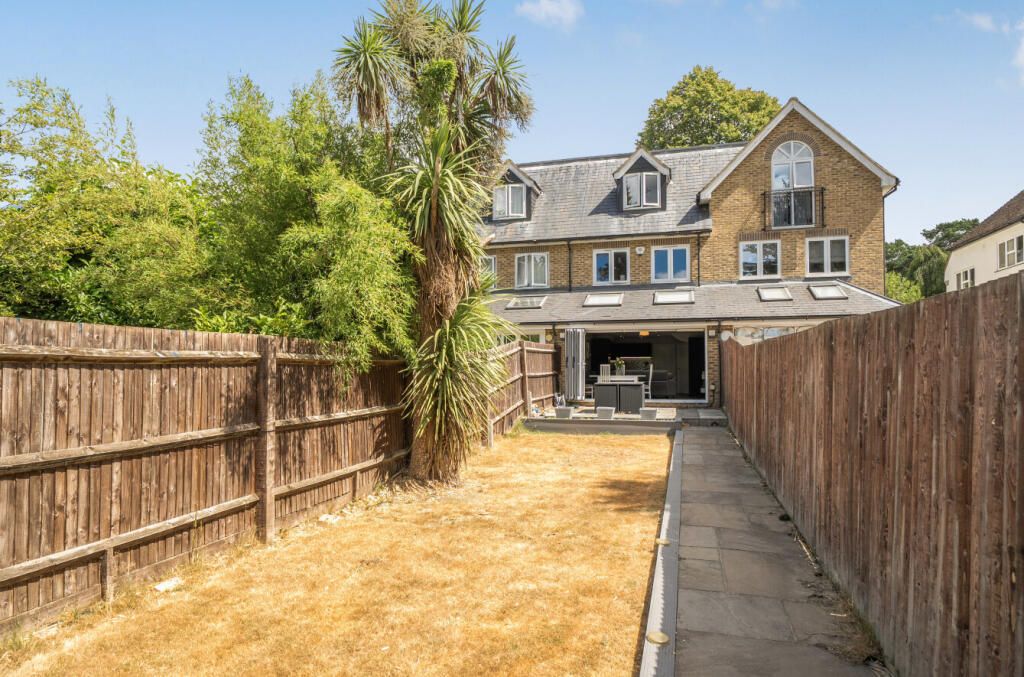 Property photo 3 of 17