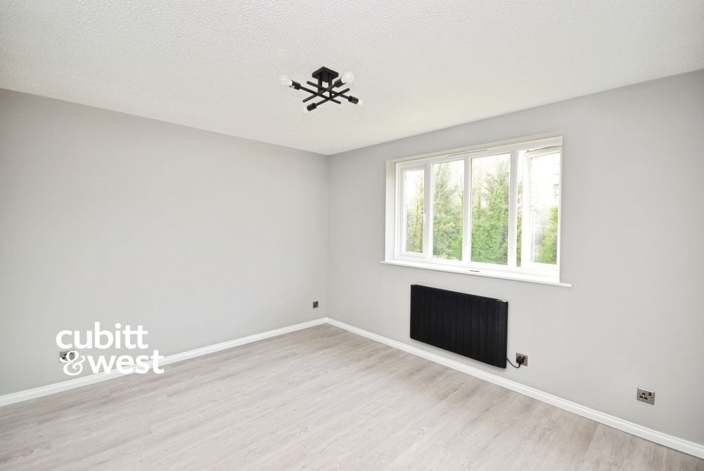 Property photo 2 of 9 A44c55F9-Dsc_5644