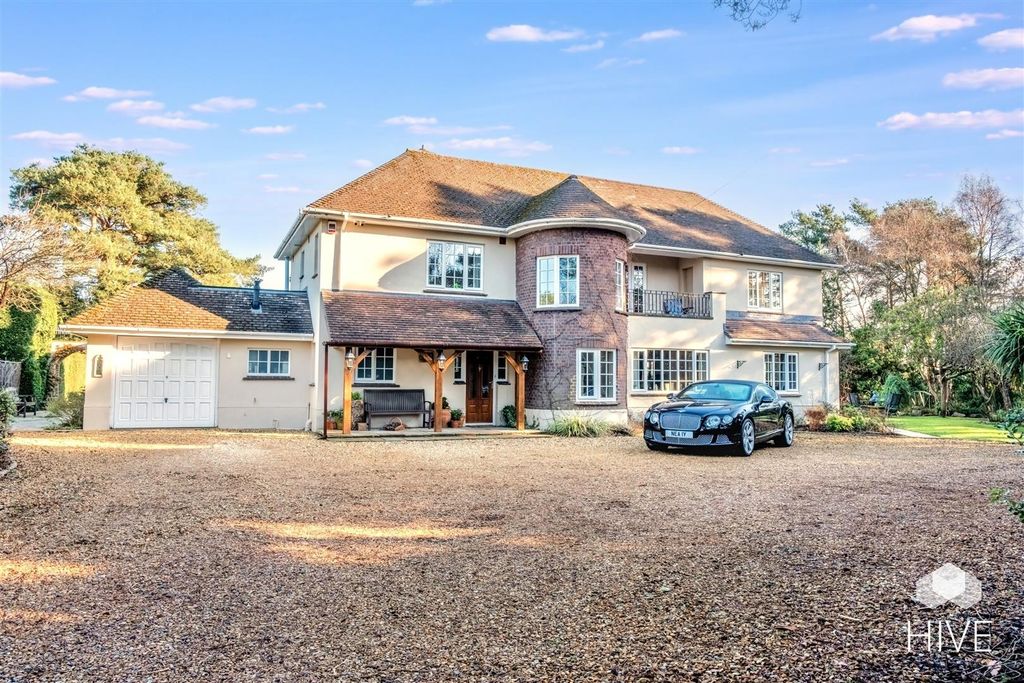 Property photo 1 of 51