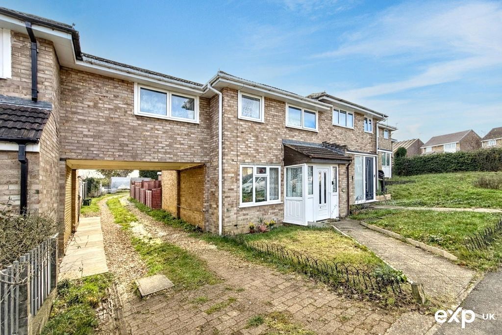 Property photo 1 of 18