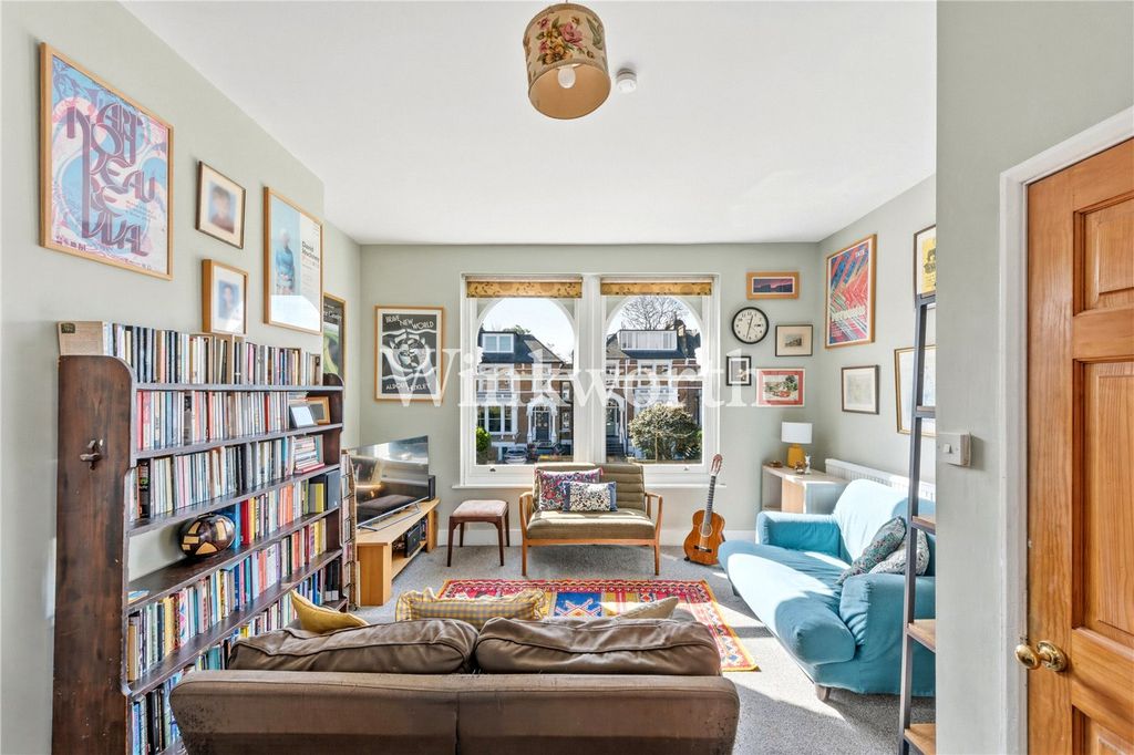 Property photo 2 of 19 Picture No. 30