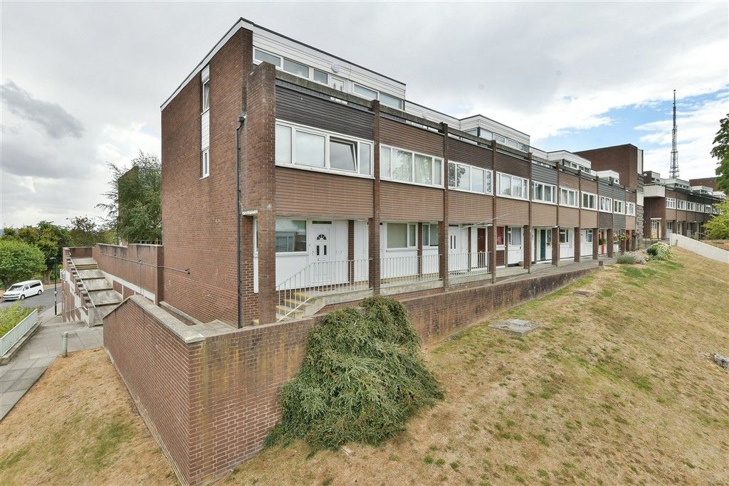 Property photo 1 of 8 External (Web)