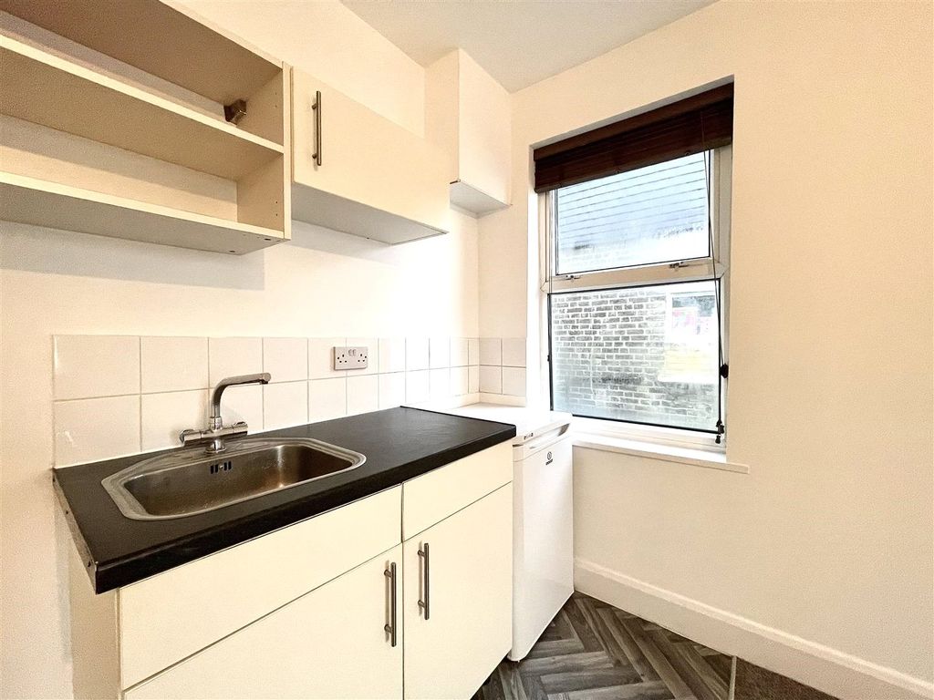 Property photo 3 of 4 Picture No. 03