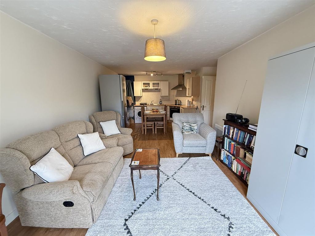 Property photo 3 of 16 Img_2215.Jpeg