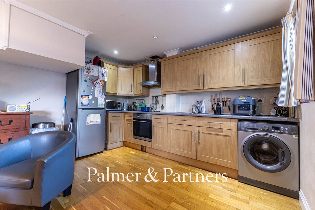 Property photo 2 of 8 Picture No. 06