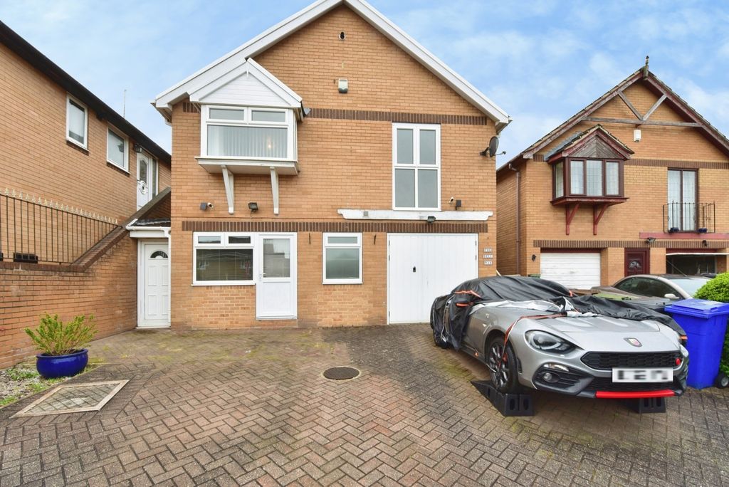 Property photo 1 of 16 Pbox-Img.Jpg