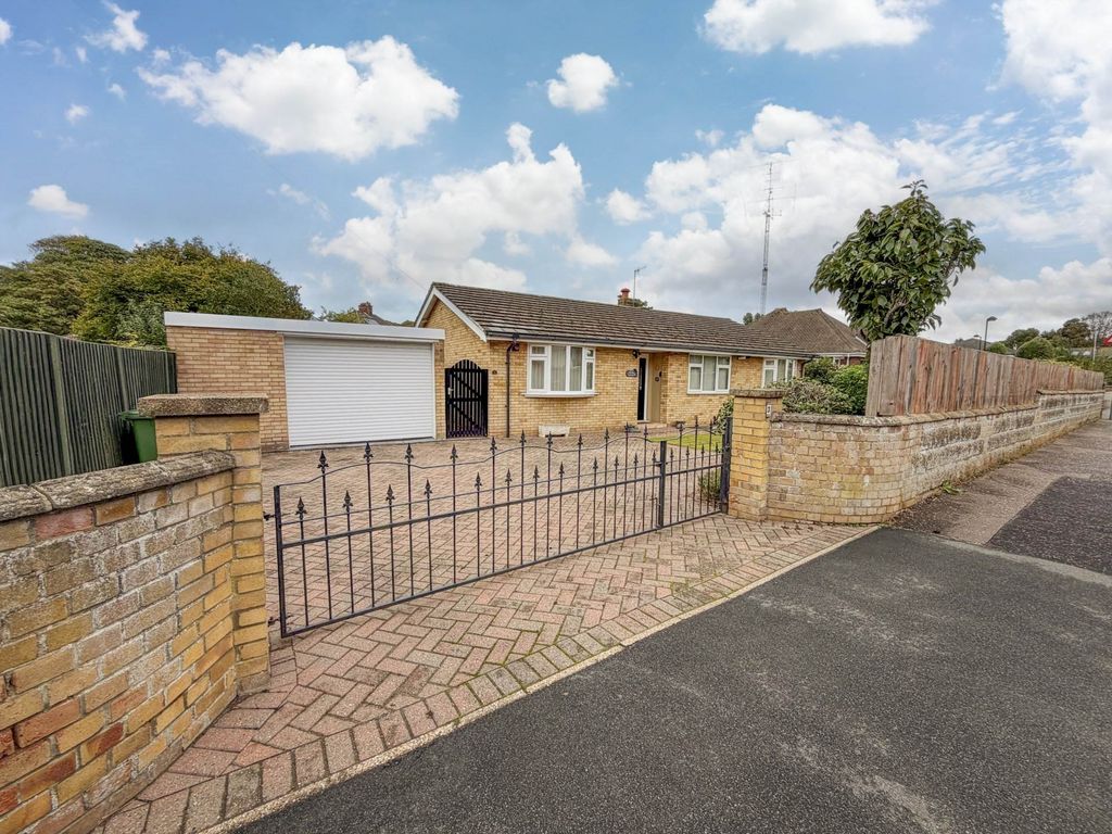 Property photo 1 of 20