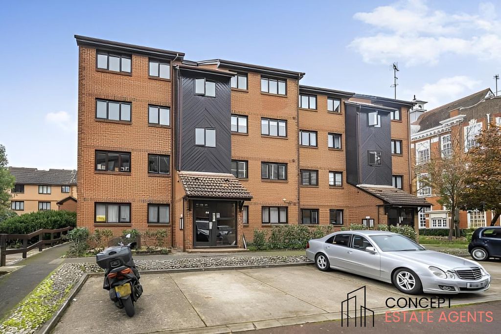 Property photo 1 of 1