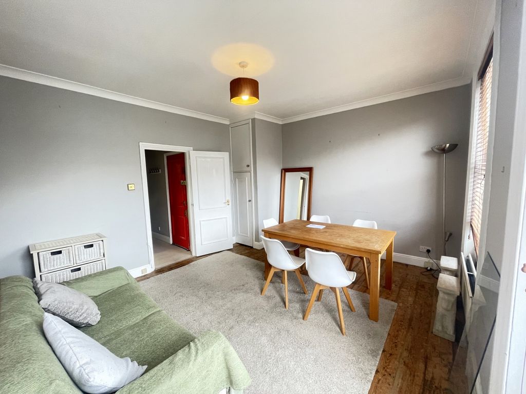 Property photo 3 of 7 Photo 5