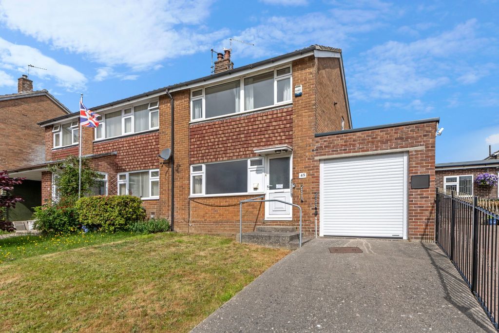 Property photo 1 of 19