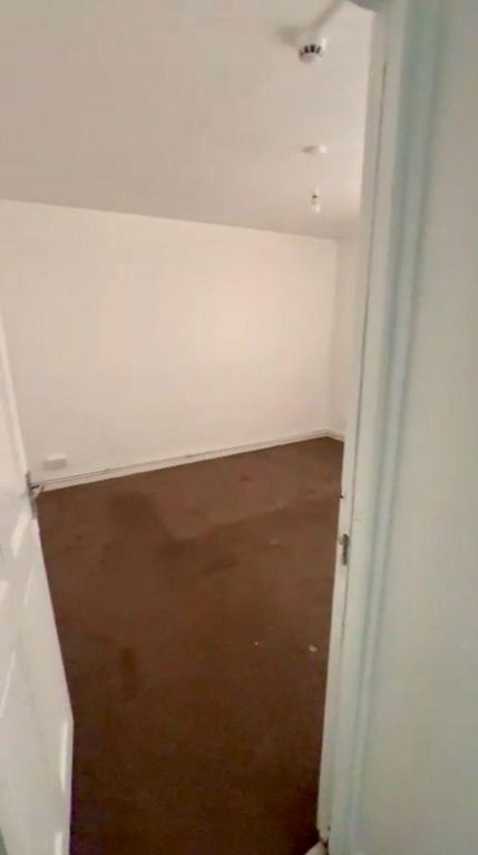 Property photo 2 of 7 Photo 2