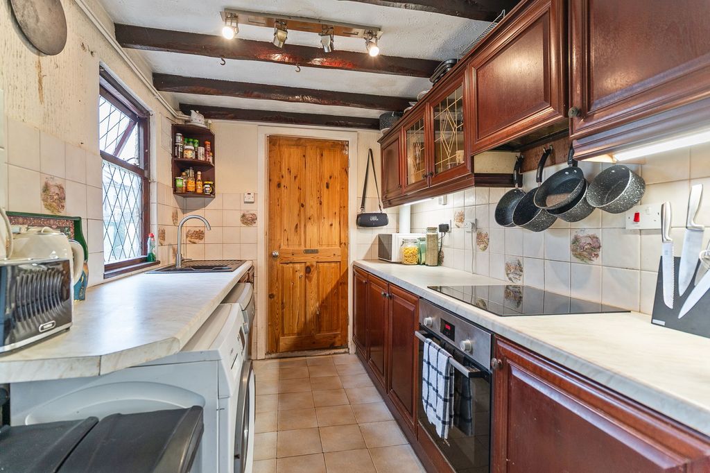 Property photo 2 of 17