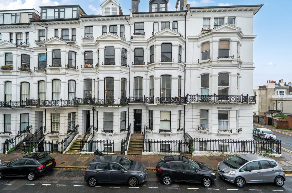 Property photo 1 of 15 1536113-2-1A17829...