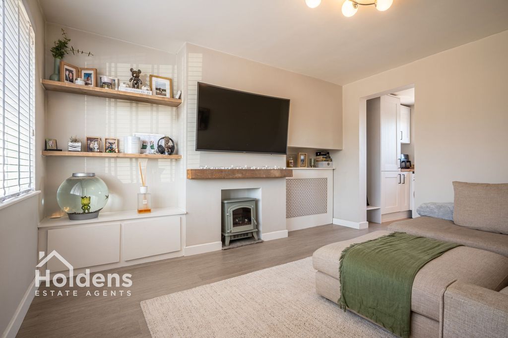 Property photo 2 of 16