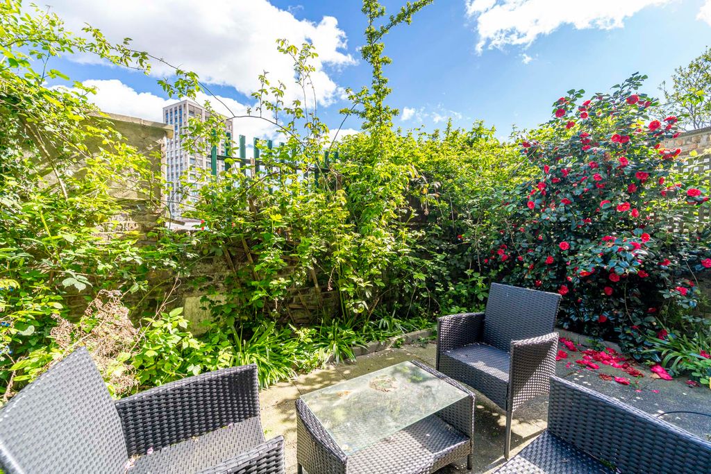 Property photo 3 of 10 Ndb09023