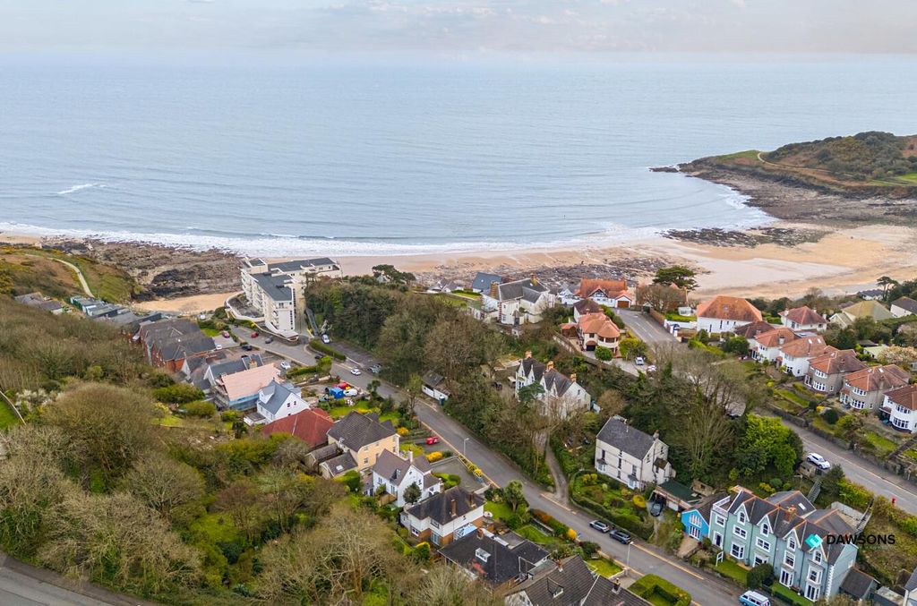 Property photo 3 of 46 E567F45d-938A-42d7-92E0-E68Abe3Af2F1.Jpg