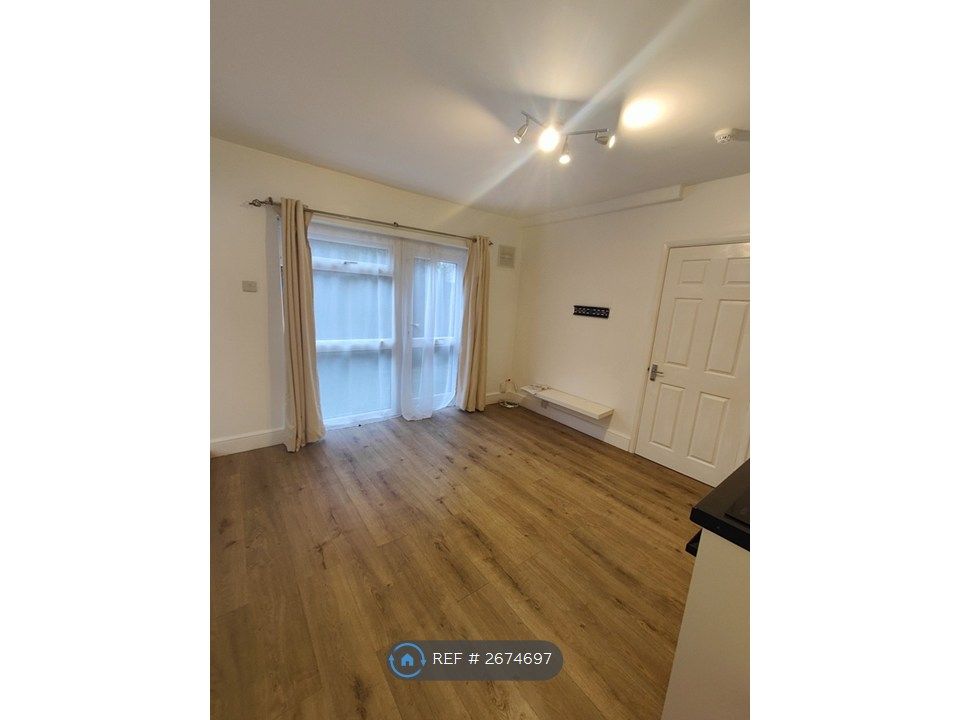 Property photo 2 of 17 Living Room