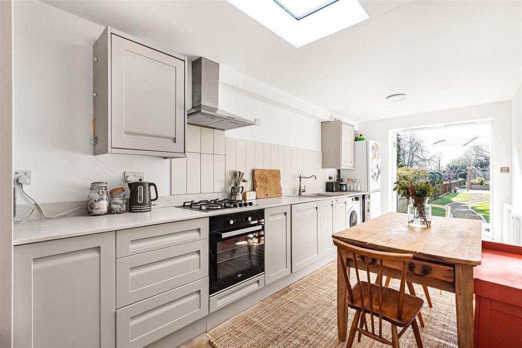 Property photo 2 of 19 16_76350.Jpg