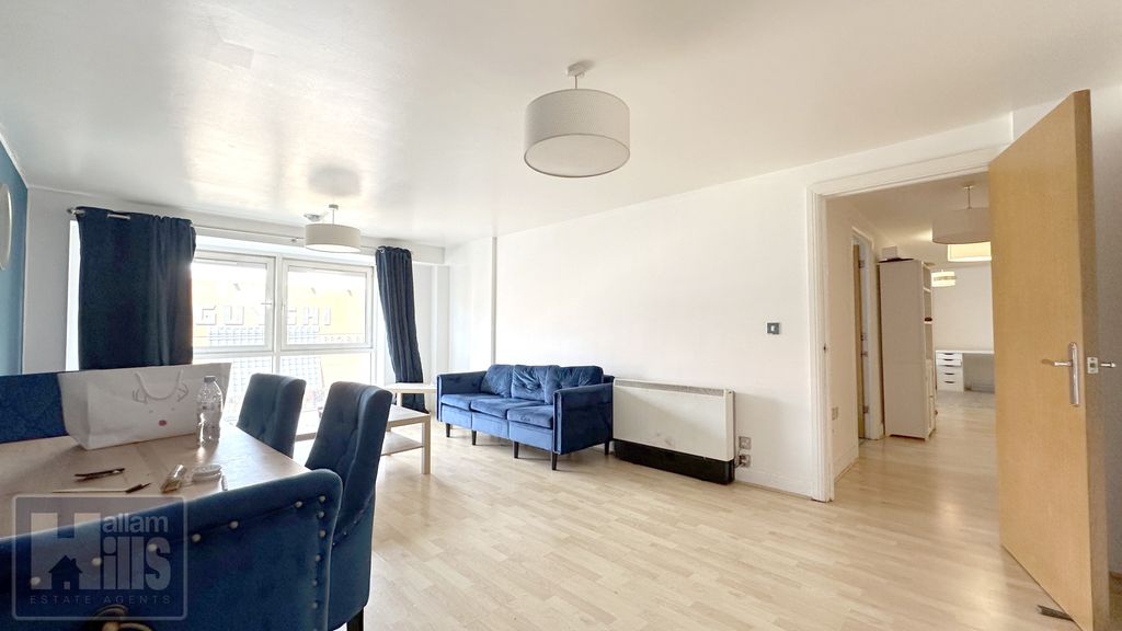 Property photo 2 of 11