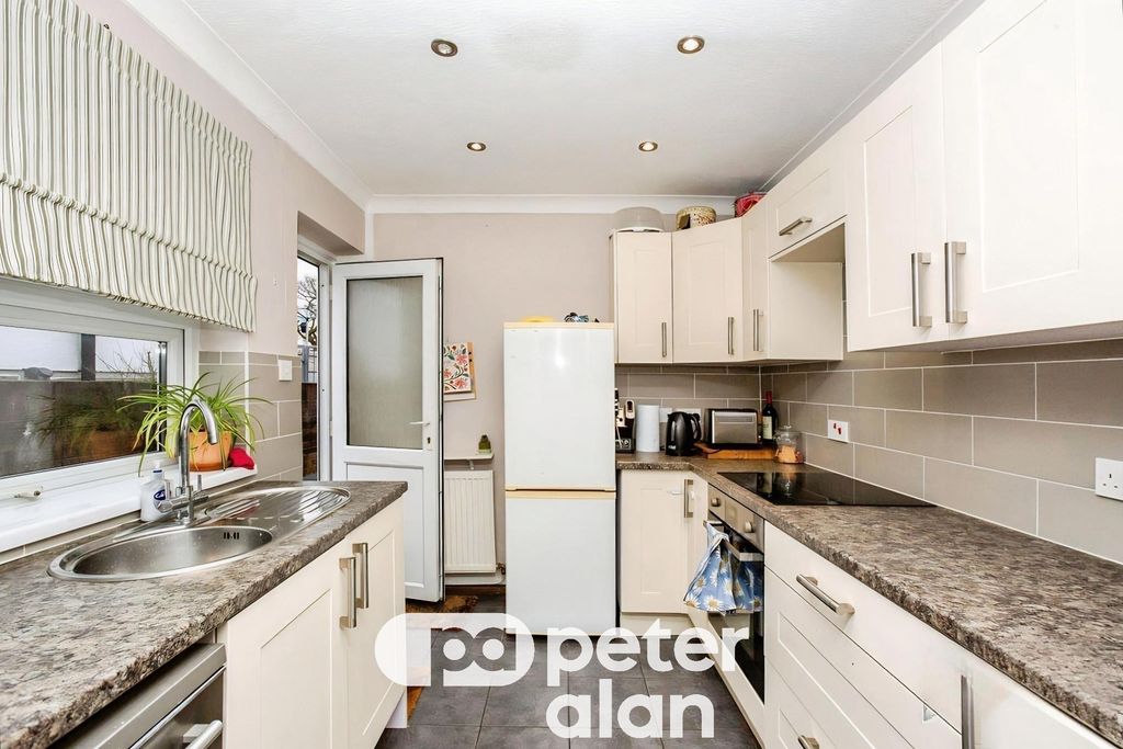 Property photo 2 of 15