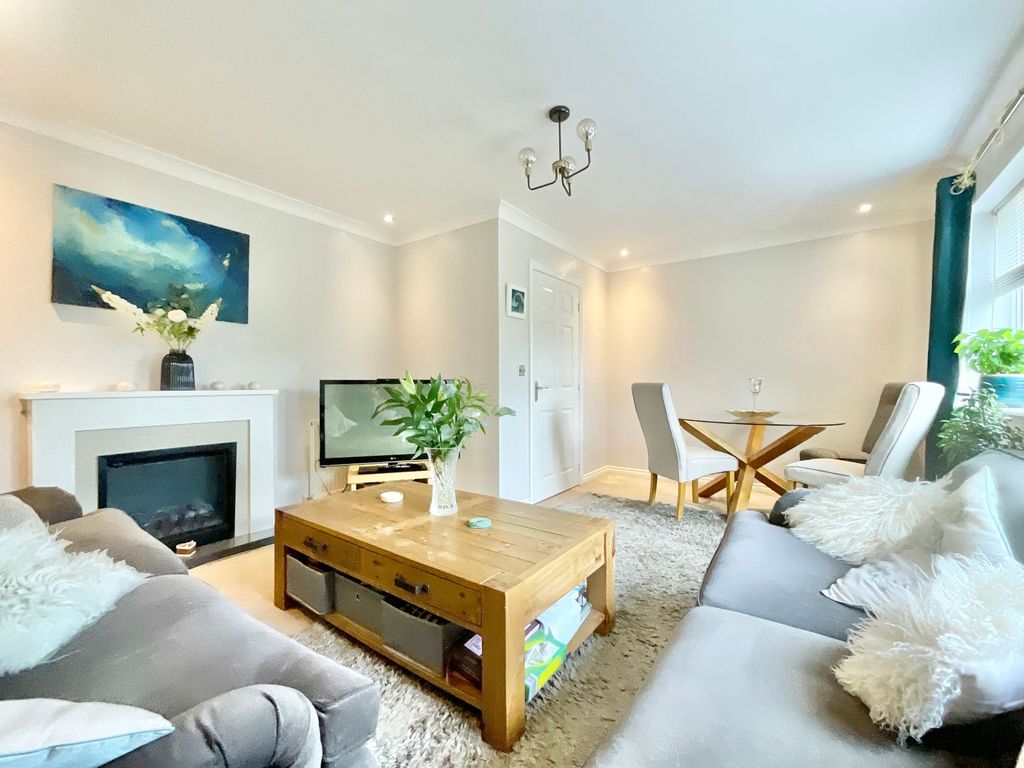 Property photo 2 of 30