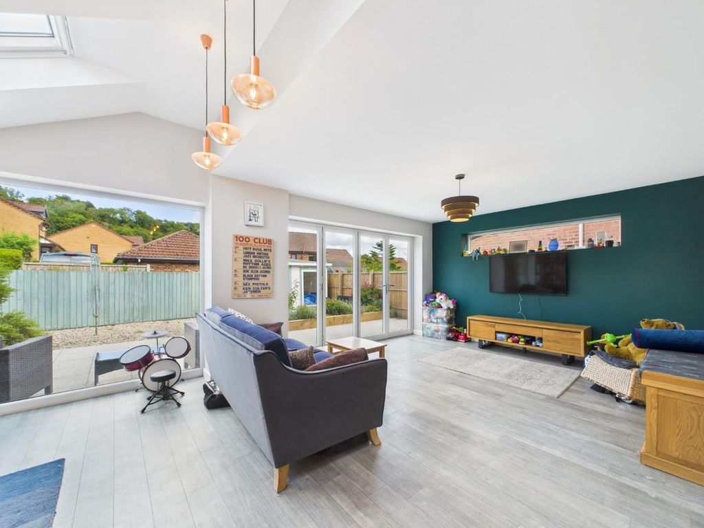 Property photo 2 of 25 Cam03810G0-Pr0373-Still027.Jpg