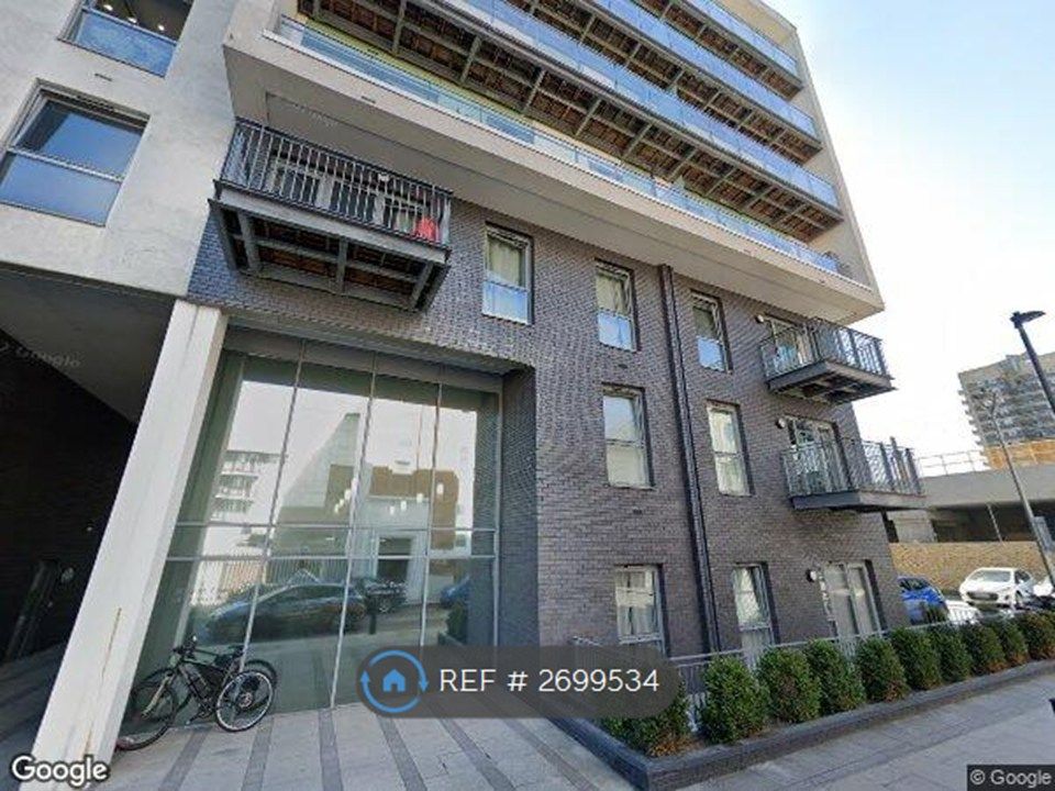 Property photo 3 of 19 Street View