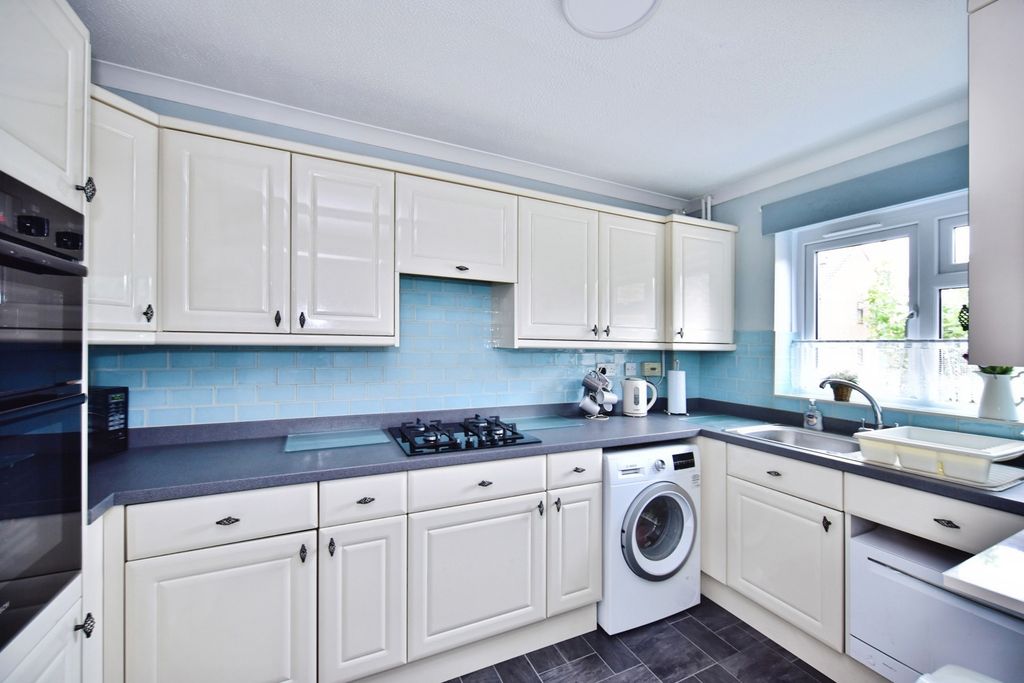 Property photo 2 of 19 Pbox-Img.Jpg
