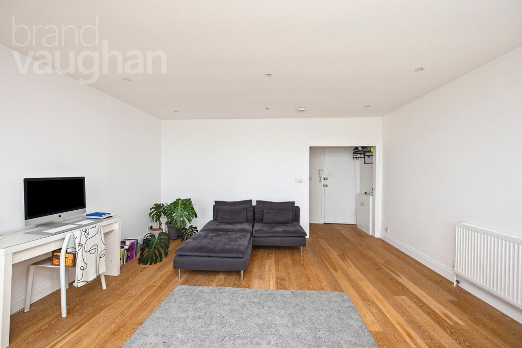 Property photo 3 of 15 Picture No. 05