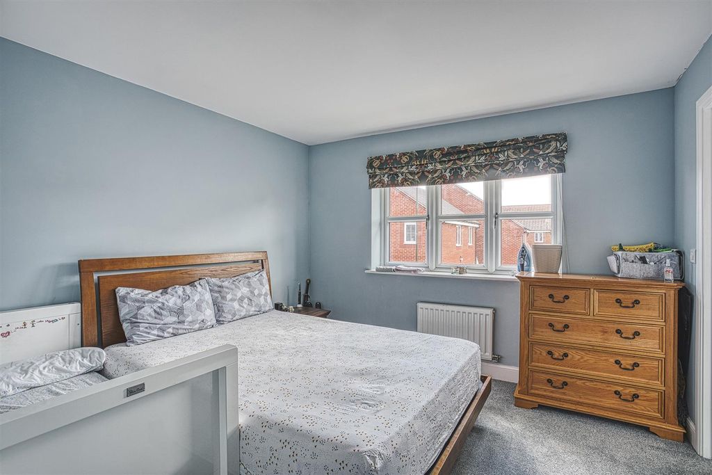 Property photo 3 of 16 316A6760_Hdr.Jpg