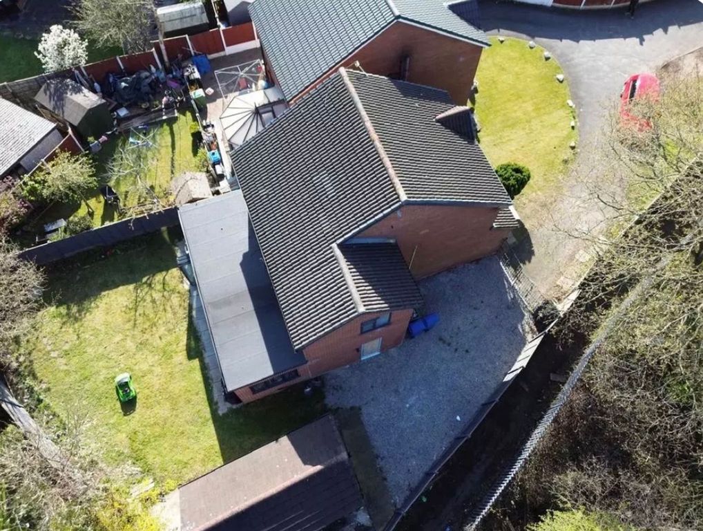 Property photo 1 of 22