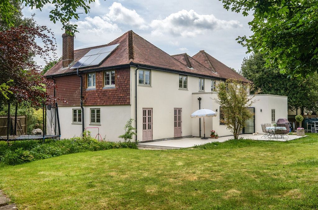 Property photo 1 of 31