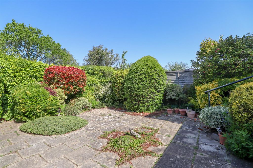 Property photo 1 of 20