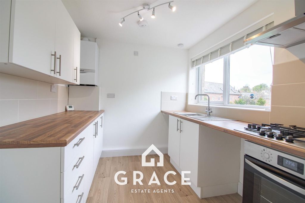 Property photo 2 of 13 Untitled_Hdr-2.Jpg