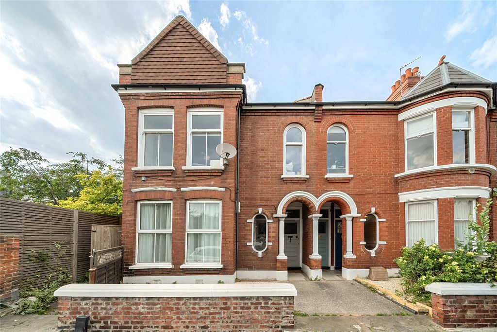 Property photo 3 of 13 Picture No. 17