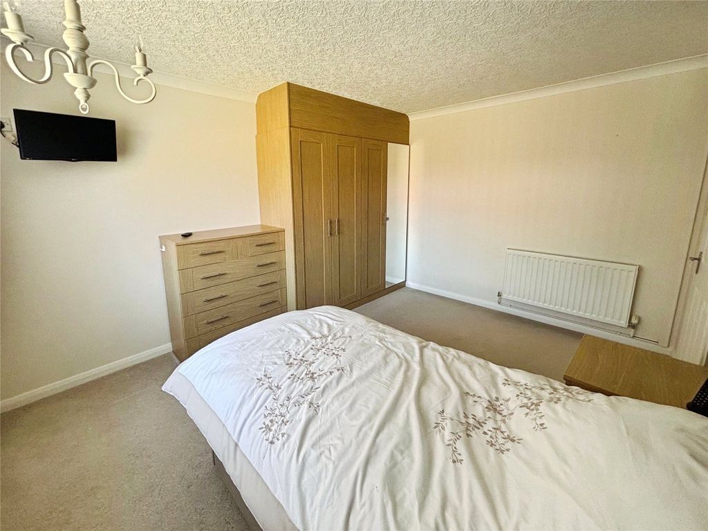 Property photo 2 of 14 Bedroom 1