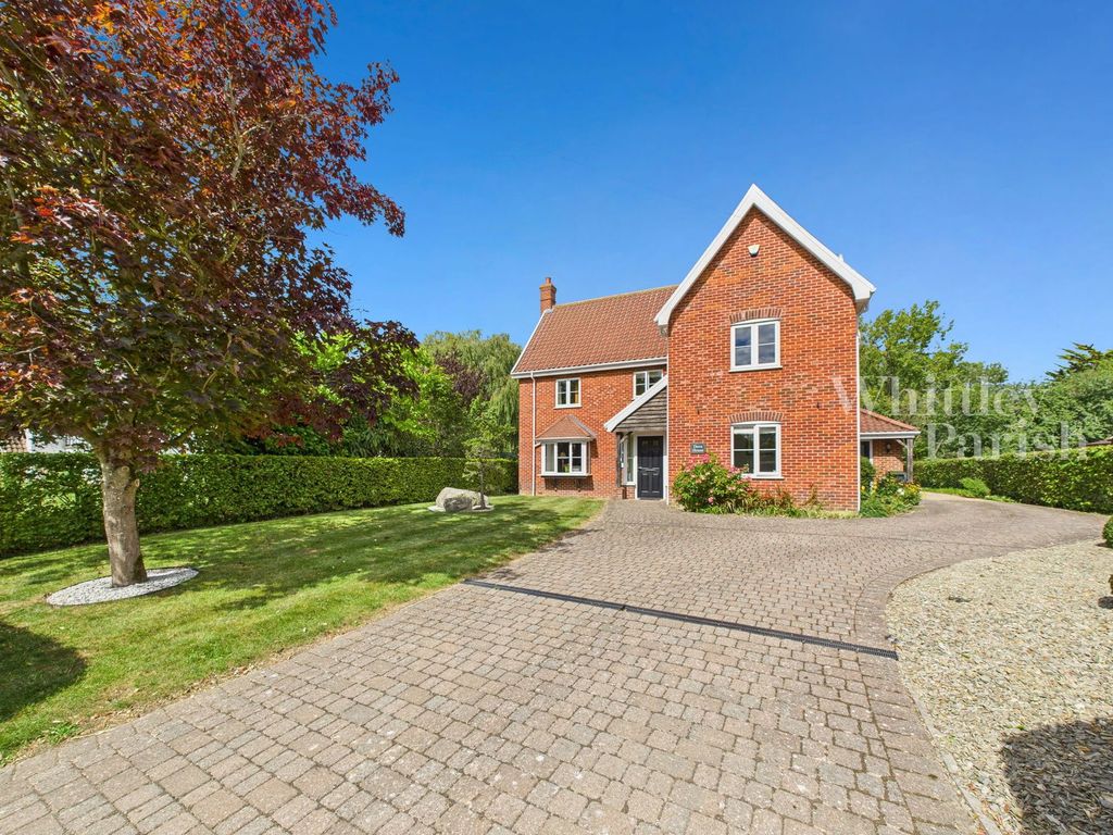 Property photo 1 of 36