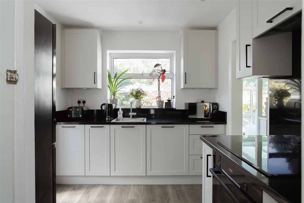 Property photo 3 of 20 15.Jpg